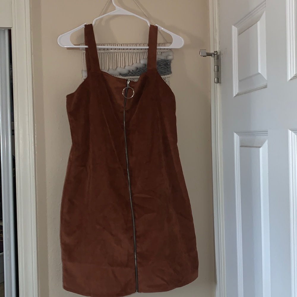Corduroy patterned dress with front zip